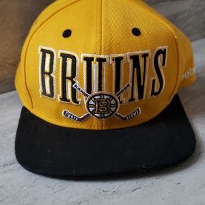 Boston Bruins hat